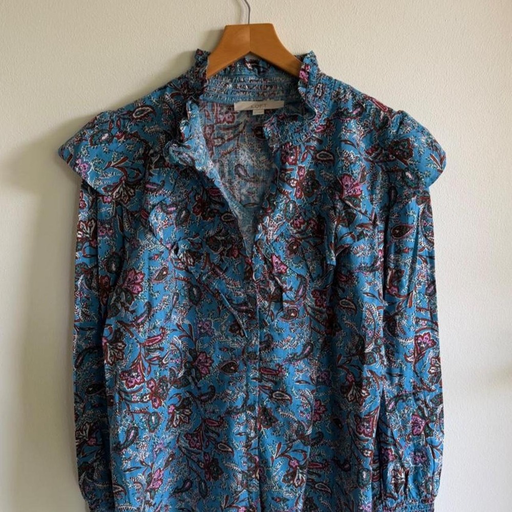 Loft Blue floral cotton blouse with ruffle collar and long sleeves